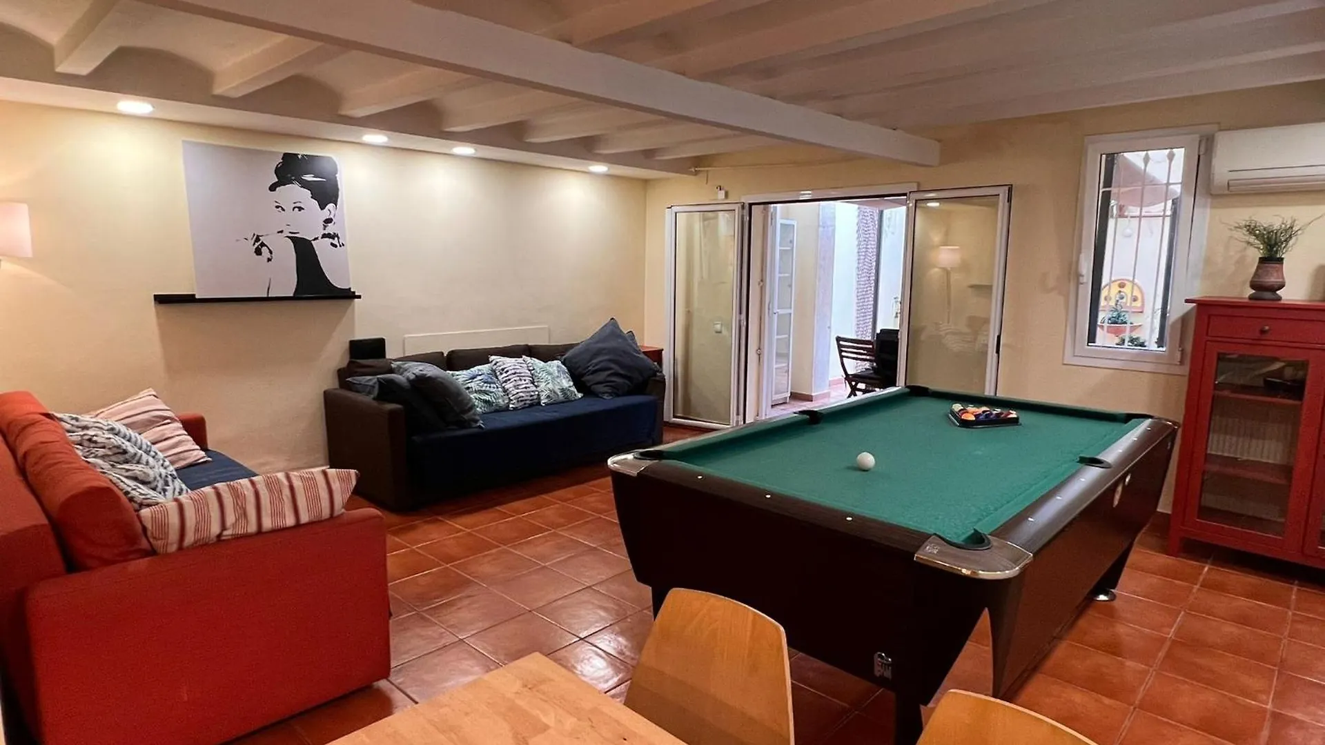 Ramblas Rentals Central Duplex 4Br Terrace Pool Table & Ping Pong Barselona Daire