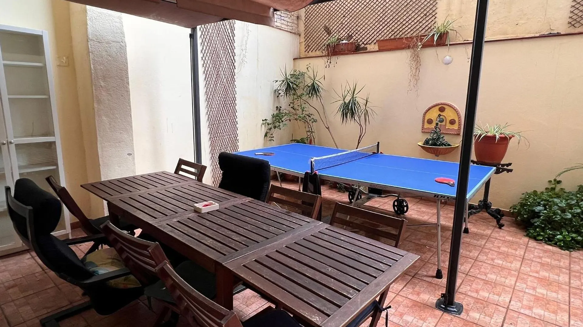 Daire Ramblas Rentals Central Duplex 4Br Terrace Pool Table & Ping Pong Barselona İspanya